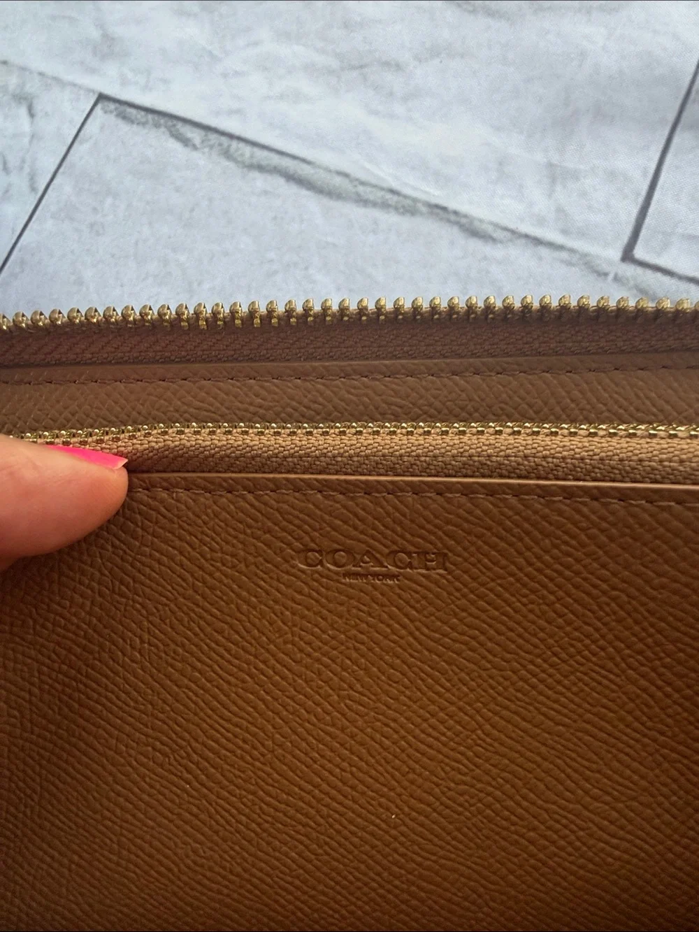 COACH pebble leather accordion zip wallet - Picture 9 of 11